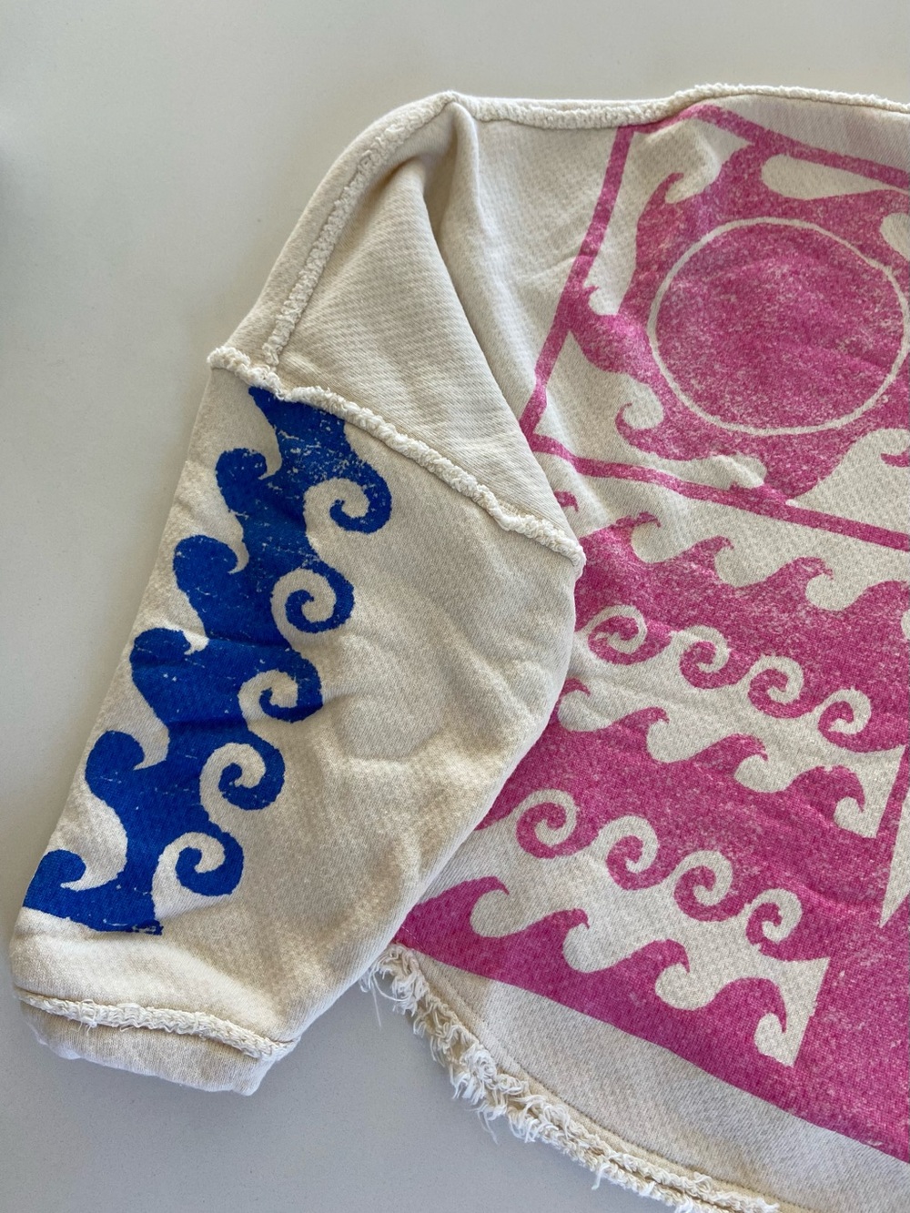 WE THE FREE Cream & Pink Palm Graphic Cropped Pullover 🌴 Small - Picture 8 of 13